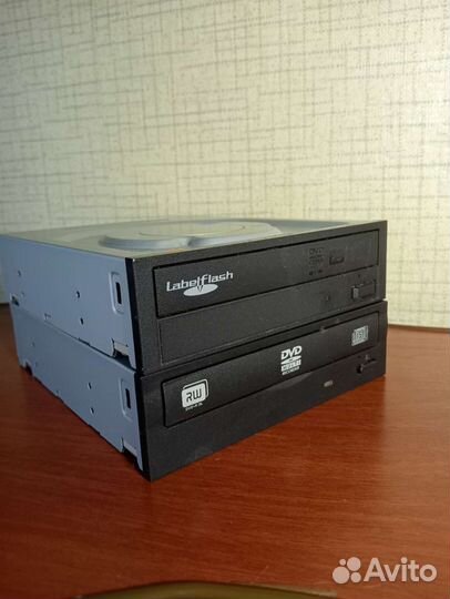 Dvd привод SATA