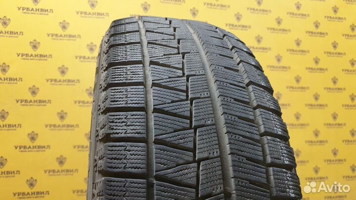 Bridgestone Blizzak Revo GZ 205/55 R16