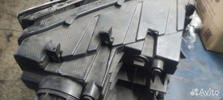 Фары левая KIA Mohave