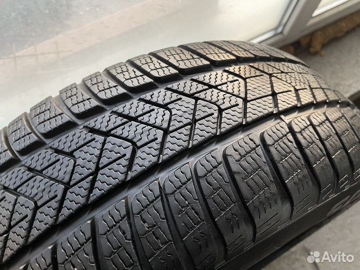 Pirelli Winter Sottozero 3 245/50 R19
