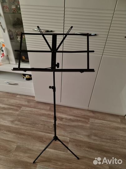 Пюпитр / подставка для нот