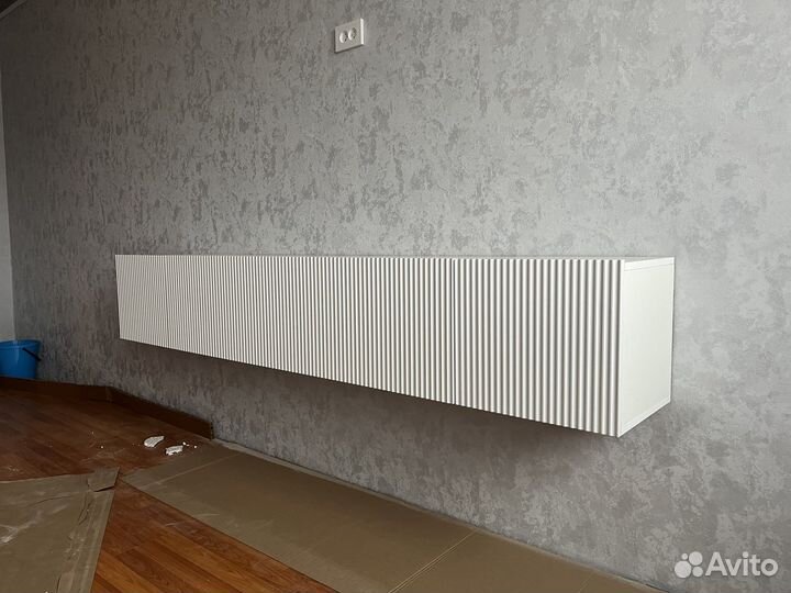 Тв тумба навесная 2.13 метра белый глянец