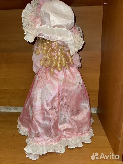 Кукла фарфоровая большая