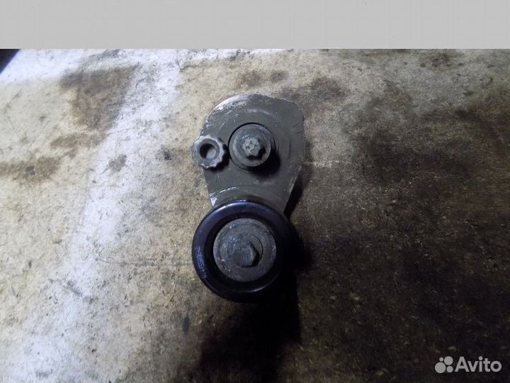 Ролик-натяжитель ручейкового ремня Astra H / Famil