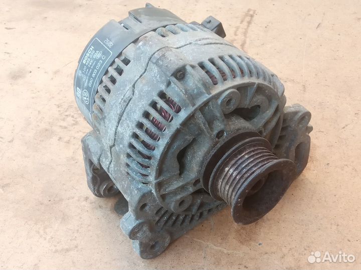 Генератор VW Golf 3 Passat Audi 1,8 (90лс)