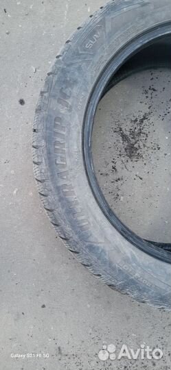 Goodyear Ultra Grip Ice Arctic 2 SUV 235/55 R19 105T