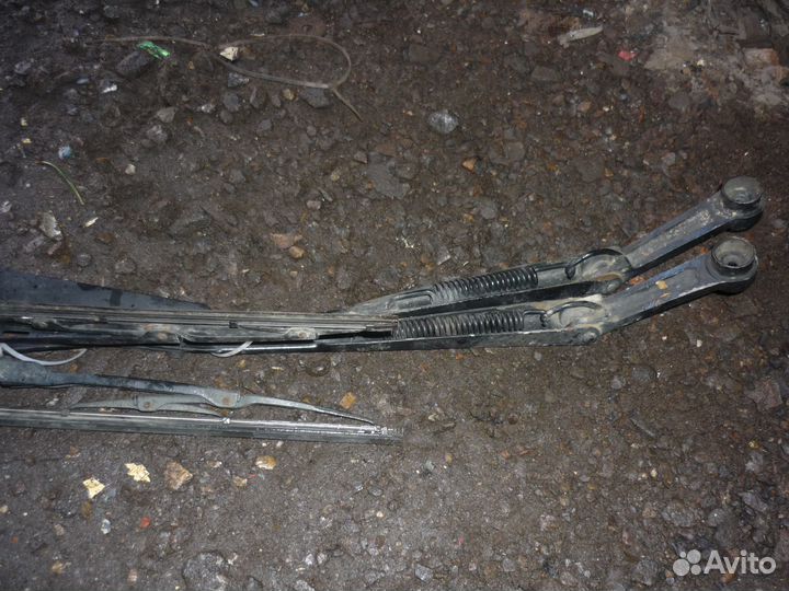 Поводок дворников Киа Рио 1