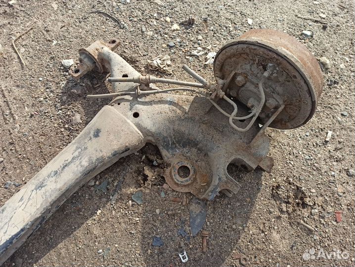 Балка задняя Mitsubishi Colt Z30