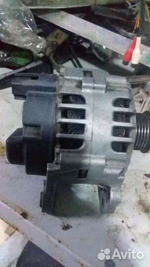 Шкода фабия 2012г гениратор