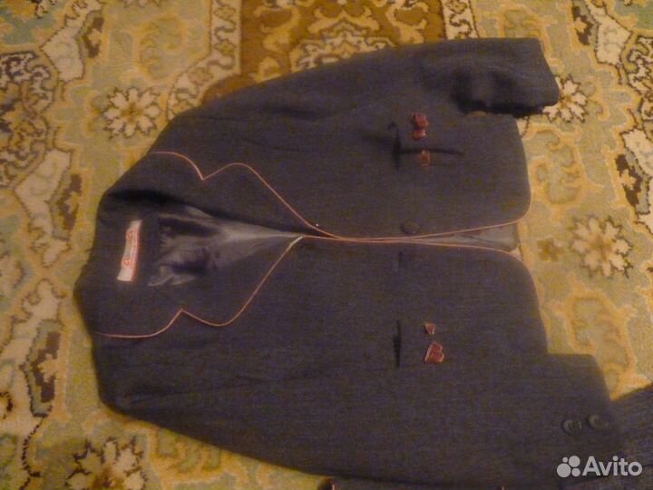 Продам школьную форму