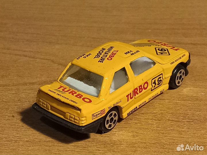 Bmw e30 1:64 примерно. Раритет