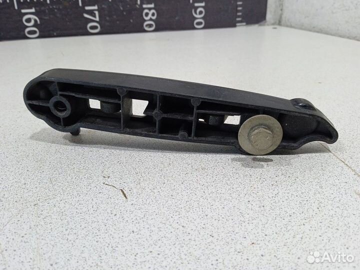 Направляющая бампера переднего