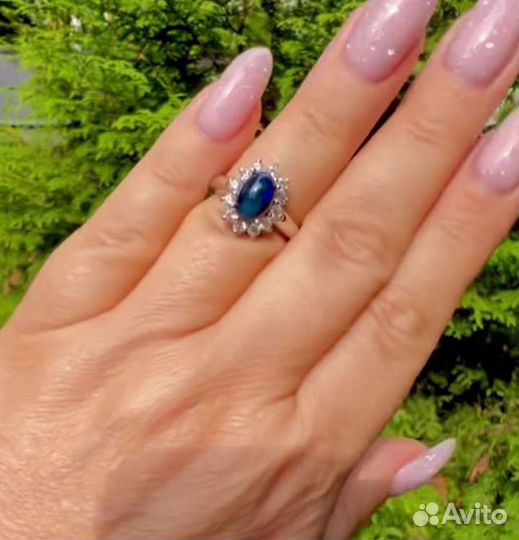 Серебряное кольцо с натуральным чёрным опалом