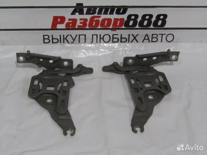 Петля капота левая Bmw X5 E70 M57D30 2009