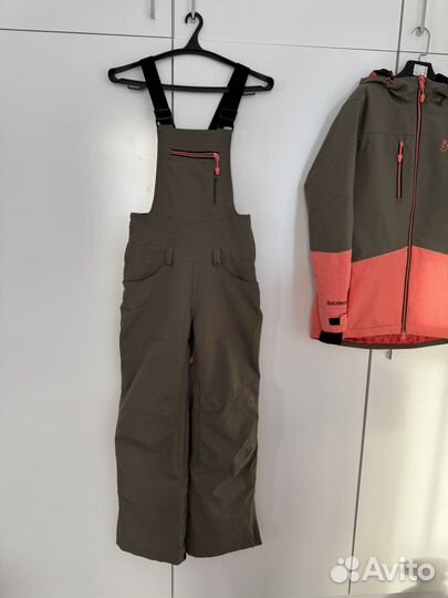 Горнолыжный костюм женский