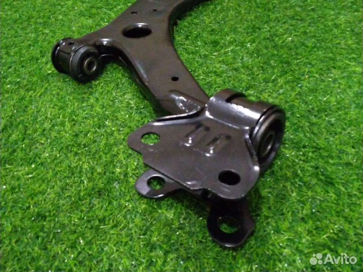 Рычаг Мазда 3 BL правый 2009-2012г новый