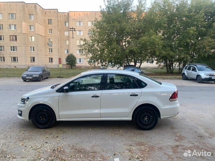 Аренда авто Volkswagen Polo под доставку