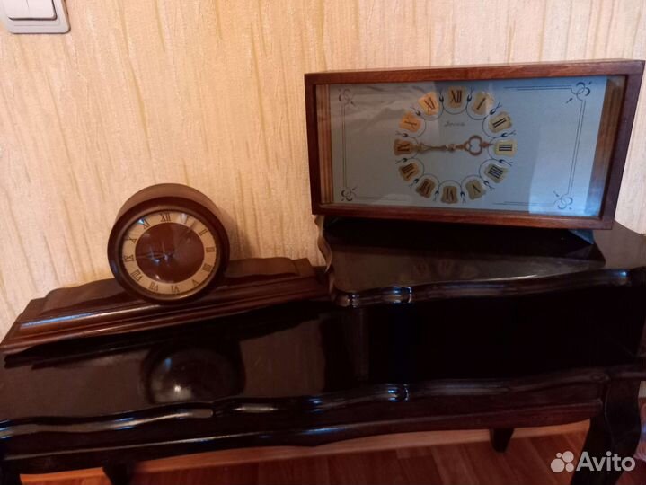 Часы настольные механические СССР, весна