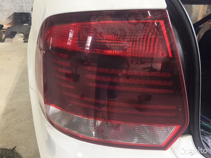 Фонарь задний левый Фольксваген поло 15-20