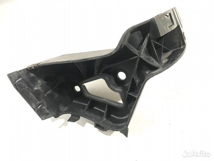 Кронштейн порога левый Audi A8 D3