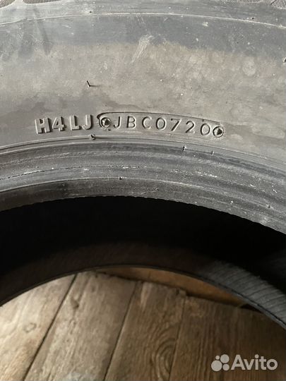 Bridgestone Blizzak Spike-02 SUV 265/70 R16 112