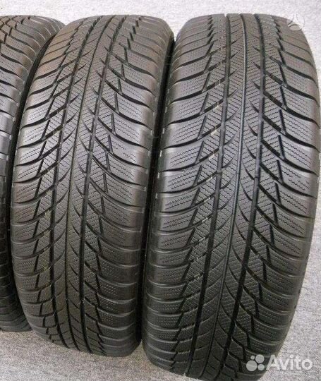 Bridgestone Blizzak LM-001 205/60 R16