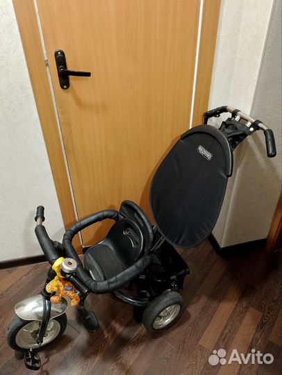 Прогулочная коляска трехколесная