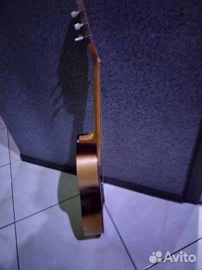 Акустическая гитара 6 струнная