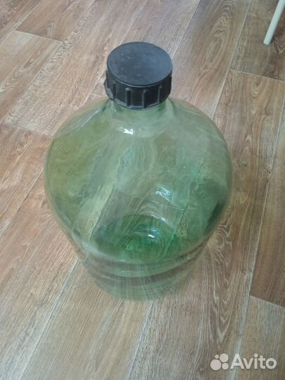 Стеклянные бутыли 20л