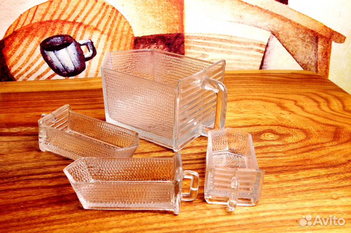 Ящики стеклянные для буфета