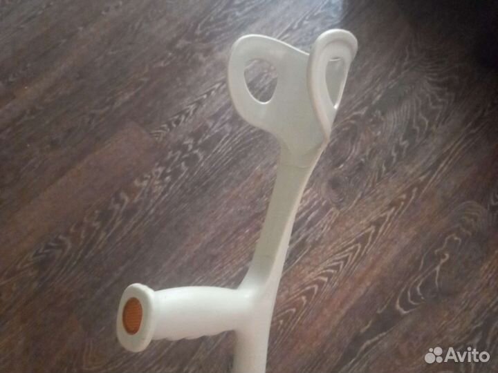 Костыль локтевой