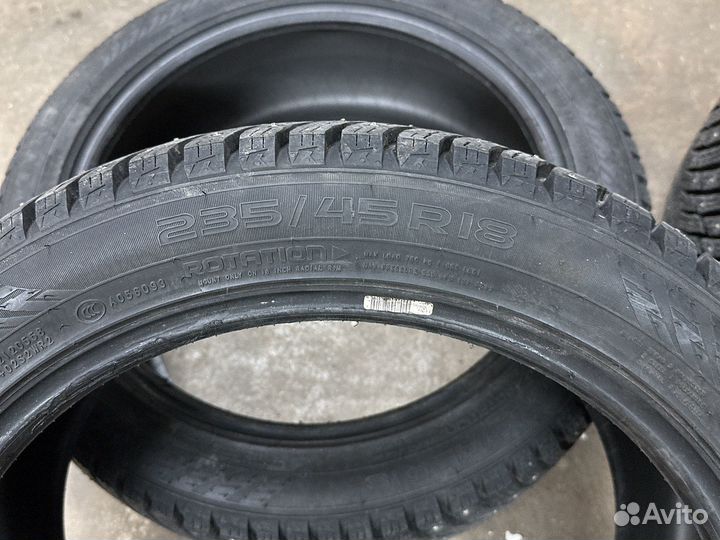 Nokian Tyres Hakkapeliitta 10p 235/45 R18 98T