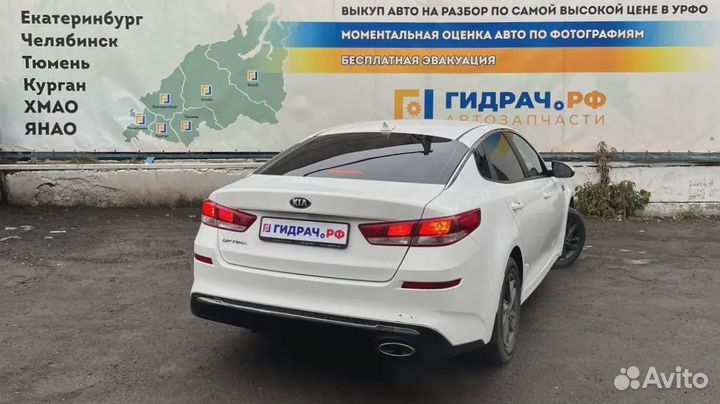 Стекло кузовное глухое левое Kia Optima (JF) 87810