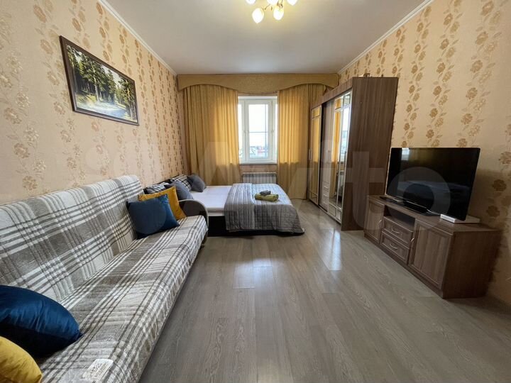 1-к. квартира, 40 м², 1/10 эт.