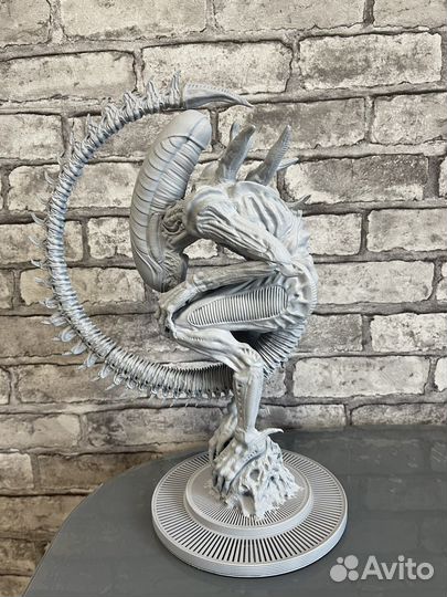 Фигурка Чужой