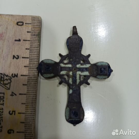Крестик с эмалью