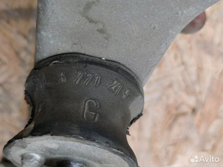 Кронштейн кпп Bmw 3-Series E91 N52B25 2008