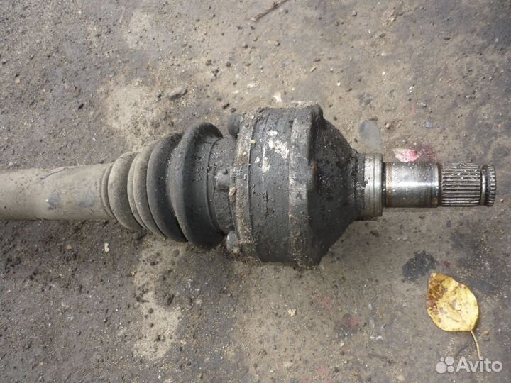 Привод правый volkswagen passat b3 1.8