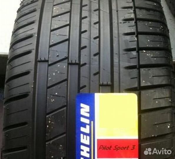 Michelin Pilot Sport 3 275/40 R19 101Y