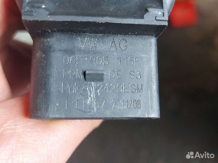 Катушка зажигания Фольксваген Ауди 06F905115F
