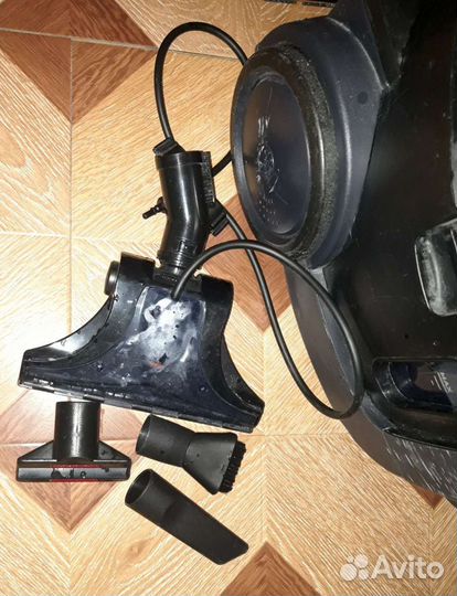 Моющий пылесос LG