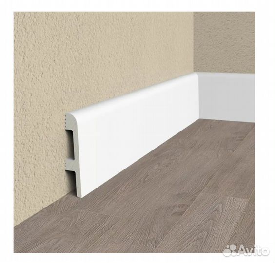 Плинтус напольный ударопрочный 08014DF