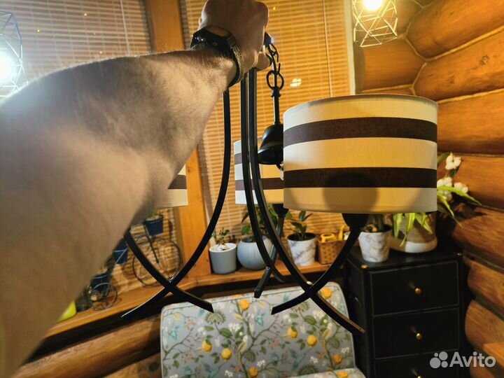 Люстра подвесная потолочная