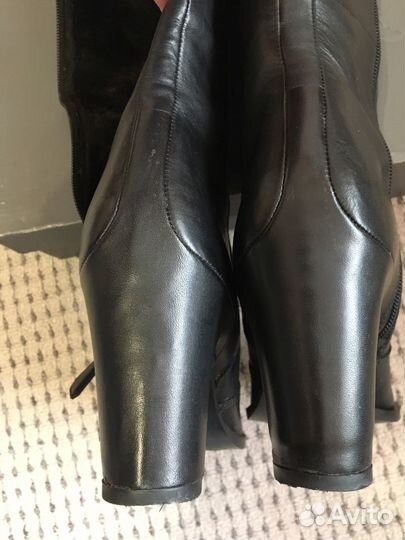 Демисезонные кожаные сапоги Ecco