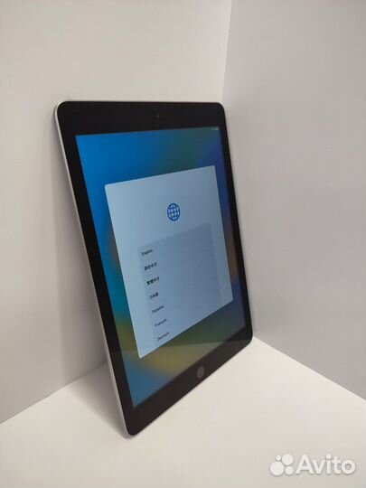 iPad(9.7) 32GB Space Gray Wi-Fi 5 поколение