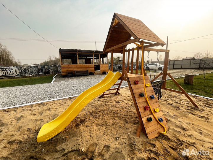 Аренда беседки с мангалом и детской игровой