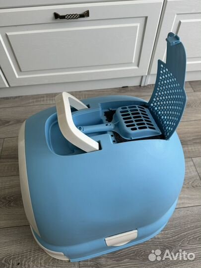 Кошачий туалет закрытый, лоток