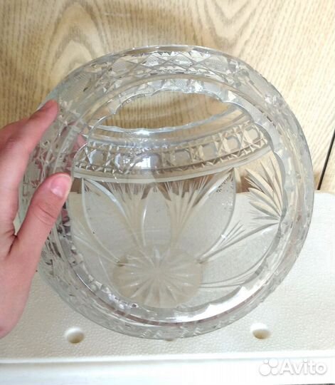 Хрустальная ваза корзина