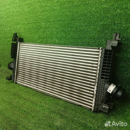 Интеркулер Opel Astra J GTC 2012 13267646