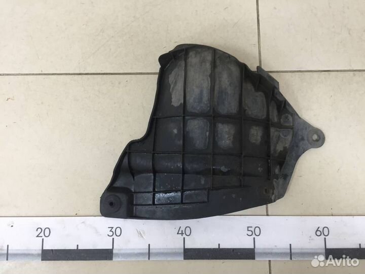 Пыльник двигателя боковой правый Toyota Camry V40